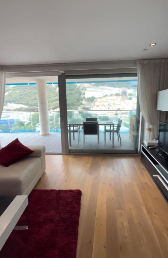 Ocean Village Luxury 2 Bed 2 Bath Apartment - Amazing Views - Pools And Jacuzzis 지브롤터 외부 사진